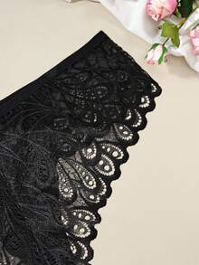 1 Pc Ladies Feather Pattern Lace Patchwork Panties Gorgeous Sexy Elegant Ladies Thongs - Multicolor - View 3