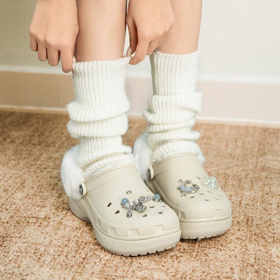 Crocs Classic Cloud Warm Clog Slippers/Sandals, Hollow Shoes With Thermal Lining, Lightweight Women's Indoor/Outdoor Casual Shoes 212854-2Y2 - Bone White - View 1