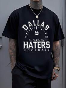 Camiseta de hombre  Fueled By Haters Football 1960 inspirada en la pasión y la resiliencia del fútbol americano de  un guiño al espíritu indomable de los jugadores y aficionados que superan la adversidad para alcanzar la victoria en cada partido mostrando una actitud desafiante ante la crítica y convirtiendo la negatividad en combustible para el éxito victoria garantizada con esta prenda de gran impacto que representa la fuerza y el carácter de un campeón auténtico un regalo perfecto para verdaderos seguidores de este deporte espectacular. - Negro - Ver 8
