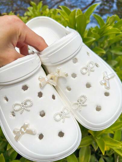 8 piezas Lazo de marfil, Clips de zapato con perlas, Decoraciones DIY, Accesorios de clips de zapato multifuncionales adecuados para sandalias, pantuflas, bolsas de playa de mujeres, adecuados como regalos para fiestas de vacaciones y cumpleaños