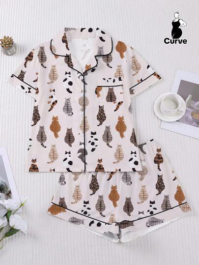 两件套杏色可爱彩色小猫卡通印花睡衣套装，舒适短袖开襟衫搭配松紧腰短裤，时尚百搭，适合女性室内外穿着。