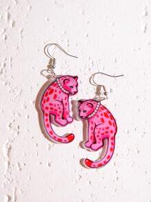 Pink Snail 女孩必备个性单品！粉色豹纹珍珠耳环，复古设计，街头风动物纹时尚单品。购物、派对、聚会和自拍的完美之选。 - 粉紅色豹紋 - 查看 1