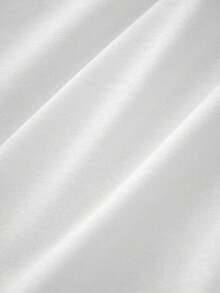 Corazón dorado con corona y letras coloridas que celebran el cumplea?os mostrando energía positiva alegría y orgullo personal ideal para expresar que es tu día especial con actitud segura y festiva camiseta de hombre moderna cómoda y llamativa - Blanco - Ver 4