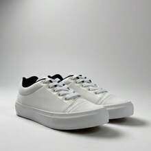 Lightweight Unisex Sneakers With A Comfortable Sole For Everyday Use. - 黑白 - 查看 1