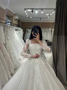 Elegant Classic Square Collar Lace Applique Long Sleeves A Line Tulle Formal Wedding Dress,Registry Office Dresses Engagement Bridal Gown,Evening Party Dress Birthday Party Dress Country Wedding,Romantic Church Ceremony Wedding Dress,Suitable For Wedding,Dating,Party,Singles' Party,Vacation,Formal Occasions,Dinner Dress,Prom Dress,Homecoming Dess,Cocktail Party,Wedding Guest Dress,Graduation - trắng - Xem 2