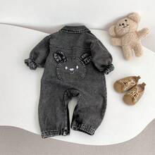 春秋季新款婴儿服装，男女宝宝宽松牛仔连体衣，翻领小熊刺绣长袖按扣牛仔连体衣 - 黑色 - 查看 3