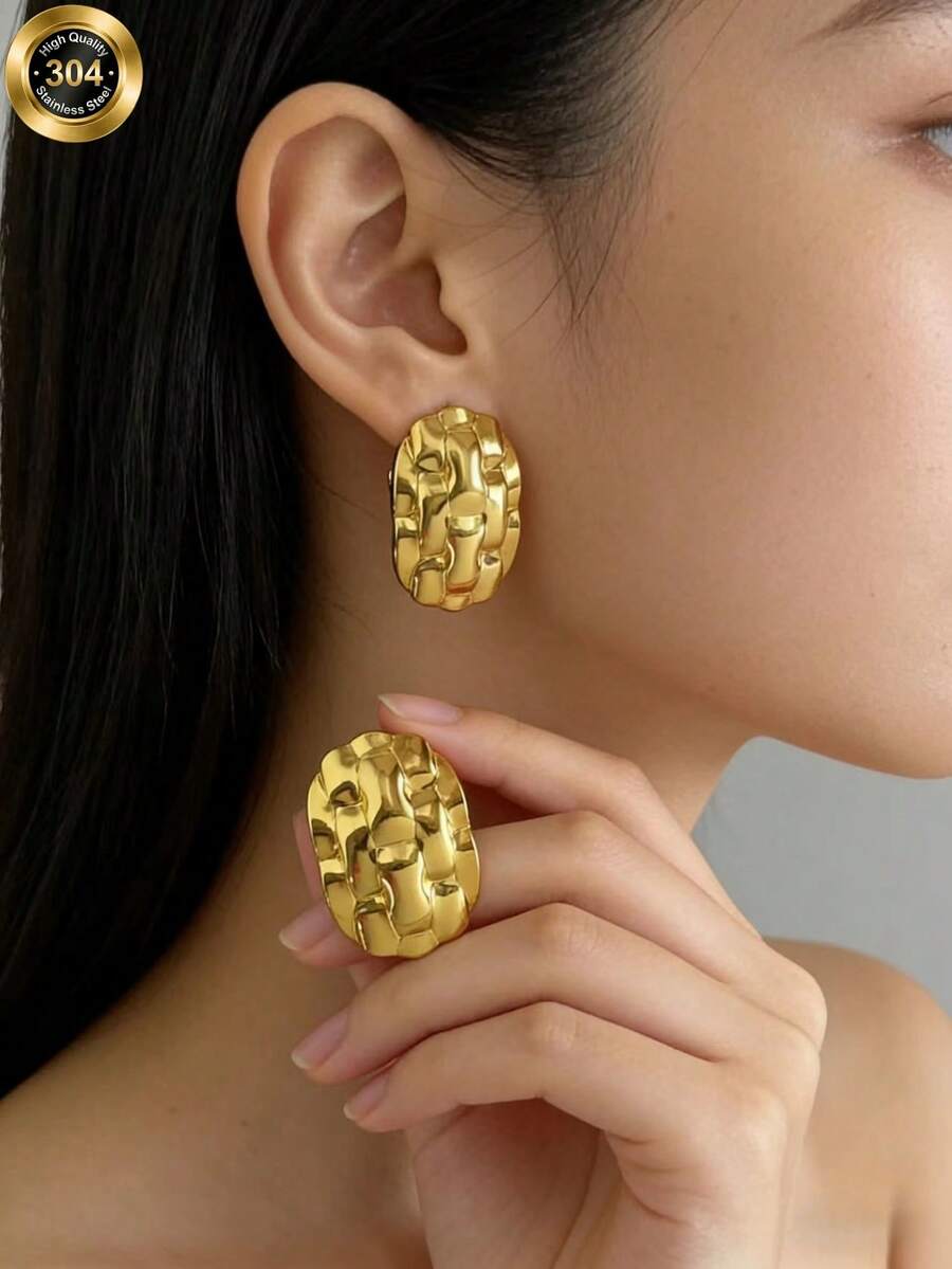 High-End Textured Ear Jewelry Made Of Stainless Steel, Non-Allergenic. Jewelry For Women. Weddings & Events. - Gold - View 1