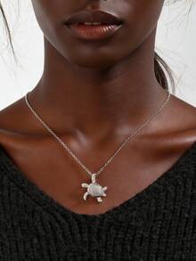 1pc Summer Vacation Style Cute Sea Turtle Pendant Necklace, Ocean Life Necklace For Women - Multicolor - View 5