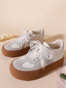 1 par de cordones de 100cm de encaje, estilo ballet - Accesorio lindo adecuado para jóvenes - Cordones de zapatos decorados con encaje de seda blanca, aptos para zapatos de vestir - Blanco - Ver 7