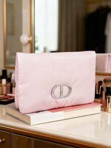 Dior حقيبة مكياج جديدة لعام 2025 ناعمة ذات بطانية مستدير، حقيبة يد باللون الوردي للنساء - وردي - مشاهدة 2