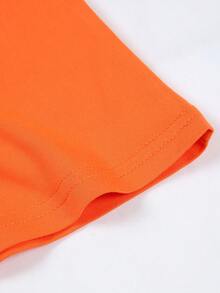 Disney Casual Sports Women's Vest, Featuring A Creative Tigger Plays With The Blue Butterfly Cartoon Pattern Print. Spring/Summer Style Sleeveless Large Round-Neck Vest, Crafted From Soft, Comfortable, And Durable Fabric, This Spring/Summer Women's Crew Neck Tee Is Perfect For Everyday Wear-Shopping, Parties, Travel, Or Gatherings. It Also Makes An Exquisite Gift. - trái cam - Xem 5