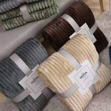 Manta engrosada tridimensional de terciopelo de imitación de conejo de invierno a rayas simples, sofá de dormitorio, manta doble individual de terciopelo de leche - Morado - Ver 5