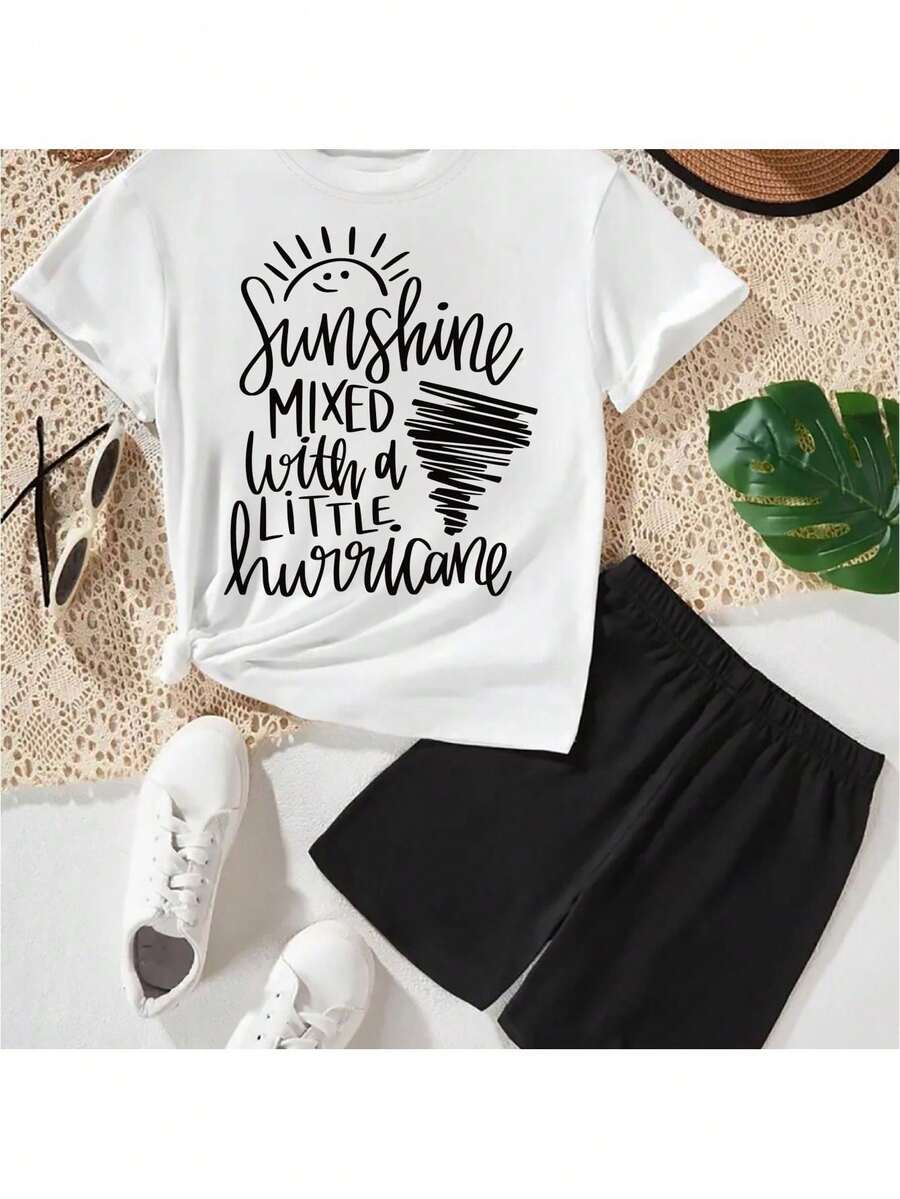 T-shirt à manches courtes 100 % coton << Soleil d'été mêlé à un petit ouragan », idéal pour les activités de plein air. - Blanc - Voir 1