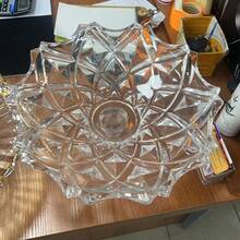 Transparent Crystal Glass Fruit Bowl / Rhombus Cut Design / High-Quality Home Fruit Plate - White - View 11
