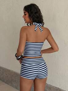 Bộ đồ bơi hai mảnh dành cho nữ, áo crop top kẻ sọc thanh lịch và gợi cảm kết hợp với quần short, thích hợp cho kỳ nghỉ, bãi biển, bơi lội và các dịp khác, phù hợp cho mùa Thu/Đông và Xuân/Hè 2026. - Màu xanh đậm - Xem 4