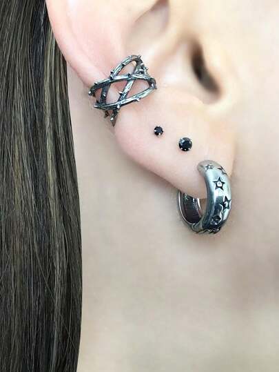 一对Y2K朋克哥特风五角星耳环，男女皆宜，简约百搭，适合日常佩戴、派对、情侣装、礼物等场合。