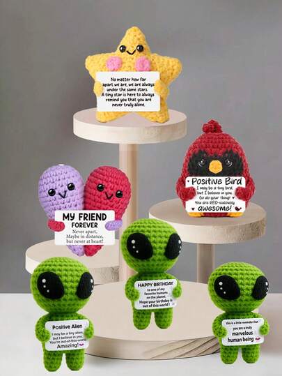 1pc Handmade Crochet Desktop Decor Ornament, Cute Figurine Doll, Ideal Birthday Gift For Best Friend, Girlfriend, Sister, Mom, Grandma, Coworker, Family, Positive Emotion Support, Creative Party, Halloween, Christmas, Appreciation, Plush Doll, Keychain Pendant, Small Gift