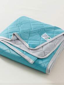 1 pieza Edredón de verano ligero y transpirable tipo seda, manta de aire acondicionado de unicolor, suave y cómoda, adecuada para dormitorio, dormitorio, siesta en la oficina, disponible en varios colores, apta para todas las estaciones - azul eléctrico - Ver 2