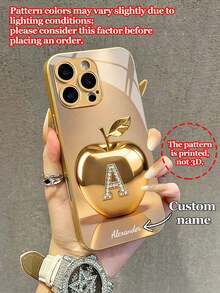 1 pieza Funda de teléfono de vidrio templado con diseño personalizable de 26 letras y nombre con patrón de manzana de metal de moda, compatible con iPhone17 ProMax/17Air/16 ProMax/15 Pro/14 Plus/13 Pro/12 Pro Max/11/Xs Max/8/7/6 Plus, S24 Ultra/S25 Ultra/A12, personalización empresarial de alta gama, mejor regalo para novio, novia y familia - Dorado - Ver 9