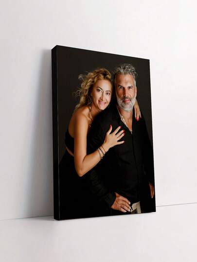 Picturi foto pe pânză, realizate la comandă, dintr-o singură piesă, conversie din fotografie în pânză, orice fotografie poate fi personalizată, sunt disponibile mai multe dimensiuni și picturi decorative pot fi realizate la comandă. Perfecte pentru cadouri de Ziua Îndrăgostiților, ziua de naștere sau absolvire.