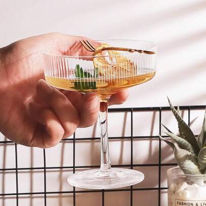 24/12/6/3/1 PC Acrylic Martini Glasses, 10 Oz Unbreakable Champagne Flutes, Ribbed Stemless Wine Glasses, Cocktail Glasses Set, Manhattan Coupe Glasses, Suitable For Weddings, Birthday Parties And Bars