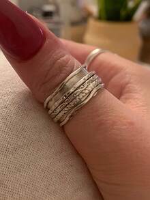1pc Elegant And Luxurious Textured Wide Band Ring - Featuring An Engraved Openwork Design, A Stylish And Refined Accessory Suitable For Everyday Wear, Parties, And Gifting - The Perfect Choice For Friends And Loved Ones. A Fashionable Everyday Casual Accessory For Women. - 彩色 - 查看 9