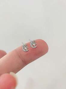 1 Par de Brincos de Botão de Prata Esterlina S925 Árvore da Vida Fofa, Projetado para Meninas, Hipoalergênico, Inclui Brincos de Botão Árvore da Vida e Cubic Zircônia, Brincos Planos, Conjunto de Brincos Fofo para Meninas, Adequado para Meninas de 14 Anos e Adolescentes - Árvore - Visão 4