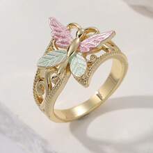 Bague vintage élégante pour femme avec design papillon ajouré, accessoire de bijouterie délicat pour un port quotidien et les jours fériés, cadeau raffiné pour épouse - Doré - Voir 5