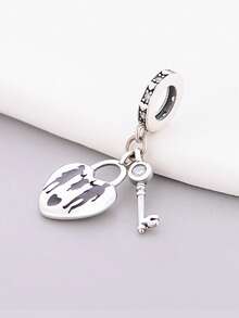 1 pieza Colgante de plata de ley 925 con forma de corazón y llave de familia, colgante con tallado de contorno, regalo familiar unisex - Plateado - Ver 4