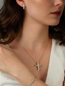 1 Piece 925 Solid Sterling Silver 14k Gold Cross Shaped Moissanite DiamondChain Bracelet Religious Jewelry For Women, Men Anniversary And Casual Wearing - Cross - View 6