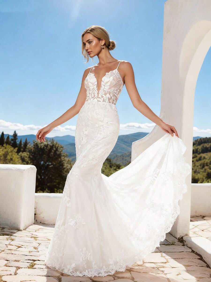 Elegant Sexy V Neck Backless Lace Applique Tulle Mermaid Wedding Dress For Bride, Off-The-Shoulder  Lace Applique Tulle Evening Party Dress Bridal Gowns,Romantic Church Ceremony Wedding Dress,Suitable For Wedding,Party,Singles' Party,Vacation,Bride,Formal Occasions,Dinner Dress,Prom Dress,Homecoming Dress,Cocktail Party - 白色 - 查看 1