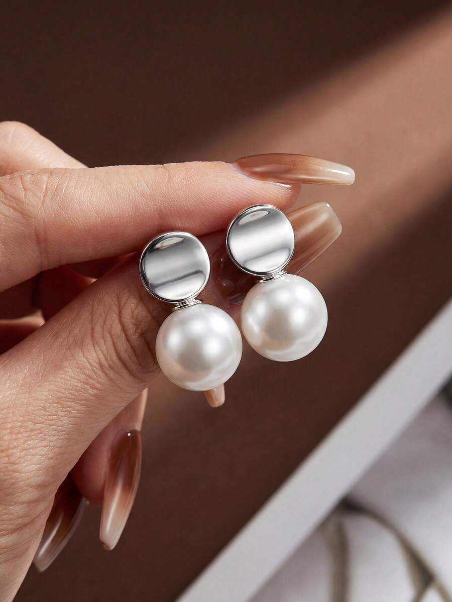 1对经典珍珠耳钉，光滑圆形珍珠细节，百搭配饰 - 簡約珍珠耳釘 - 查看 1