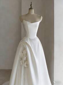 Glamorous Strapless A-Line Wedding Dress with Open Back in Satin – Sophisticated Floor-Length Bridal Gown Featuring a Flattering Corset Bustier, Daring Rear Cutout, and Lustrous Satin Silhouette, Perfect for Weddings, Christmas Galas, Halloween Balls, Formal Dances, Birthday Celebrations, and Special Evening Events. A Versatile Choice for Wedding Receptions, Holiday Parties, Anniversary Dinners, Luxury Getaways, Black-Tie Occasions, Cocktail Gatherings, Bridal Showers, Wedding Guest Attire, Graduation Formals, Homecoming Events, and as a Modern Bridesmaid or Festive Evening Gown. - Blanco - Ver 2