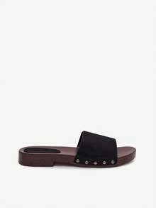 Chinelo Feminino Estiloso E Confortável Com Tachas Decorativas, Feito E Com Salto Plano, Perfeito Para O Verão. Disponível Nas Cores Preto, Bege, Marrom E Vermelho. - Preto - Ver 7