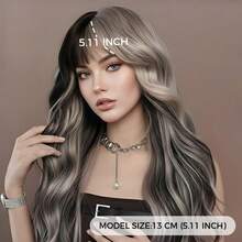 ROALYUV Inspired Silver Pink Highlighted Long Wavy Wig With Bangs For Women, 26.77 Inch (68CM) Multi-Layered Synthetic Wig With Face-Framing Curtain Bangs, Heat Resistant Adjustable Capless Cap, Wear & Go Airy Wig, Natural Hair Parting, Easy To Style For Daily Wear, Cosplay, Party & Halloween - Đánh dấu màu xám - Xem 6