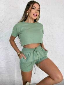 Cropped Top And Sweat Shorts Set, Comfortable Fit And Casual Style. - Green - View 2