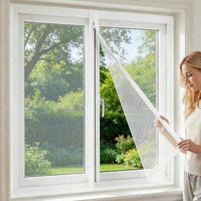 Lưới chống côn trùng màu trắng có khóa kéo, thiết kế khóa kéo đóng mở dễ dàng, thoáng khí, chống côn trùng, lắp đặt không cần khoan, phù hợp với nhiều loại cửa sổ.