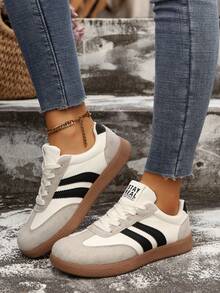 Hidkat Sepatu Flat Kasual Musim Panas Wanita, Sepatu Sneakers Patchwork Warna-warni Ringan Sol Lembut Terbaru Musim Semi 2025 - 8615 Putih & Hitam - View 3