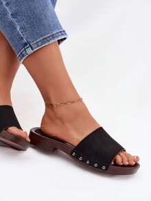 Chinelo Feminino Estiloso E Confortável Com Tachas Decorativas, Feito E Com Salto Plano, Perfeito Para O Verão. Disponível Nas Cores Preto, Bege, Marrom E Vermelho. - Preto - Ver 6