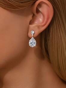 2只闪亮立方氧化锆水晶吊坠耳环，新娘婚纱配饰，派对及晚宴耳环 - 1443 - 查看 6