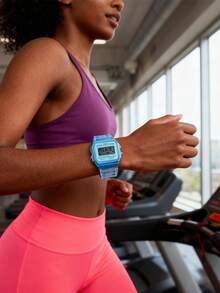 Casio 女士Y2K风格蓝色数字透明树脂表带可爱方形夏季手表 F-91WS-2 - 淺藍色 - 查看 4