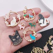 1包珐琅猫咪吊坠，合金珐琅材质，可爱动物造型，萌萌哒小猫咪吊坠，可用于手链、DIY项链、耳环、钥匙扣等手工饰品制作。 - 彩色 - 查看 4