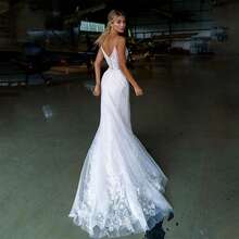 Elegant Sexy V Neck Backless Lace Applique Mermaid Formal Wedding Dress,Registry Office Dresses Engagement Bridal Gown,Evening Party Dress Birthday Party Dress Country Wedding,Romantic Church Ceremony Wedding Dress,Suitable For Wedding,Dating,Party,Singles' Party,Vacation,Formal Occasions,Dinner Dress,Prom Dress,Homecoming Dess,Cocktail Party,Wedding Guest Dress,Graduation - 白色 - 查看 6