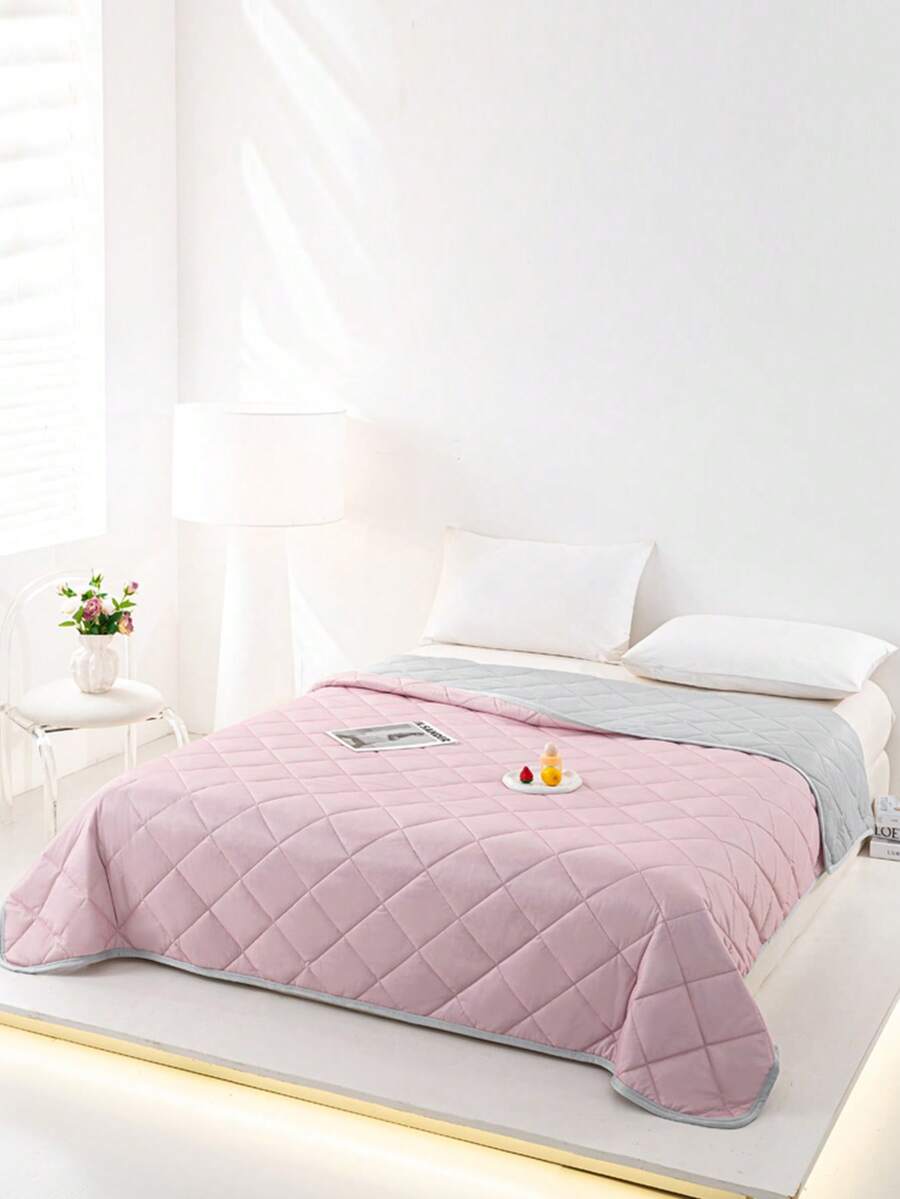 1pc Soft & Comfortable Minimalist Style All-Season Quilt, Lightweight & Breathable Blanket (No Pillow Case Or Bedsheet), Suitable For Single/Double Bed, Hotel, Camping, Home Decor, Machine Washable