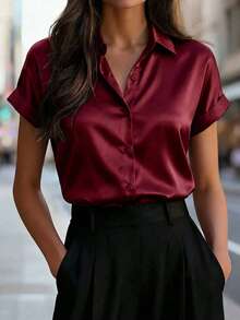 Look Polly 女士春夏优雅奢华缎面翻领半扣卷边袖短袖衬衫酒红色办公室派对装 - 酒紅色 - 查看 4