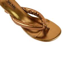 So Me Bethelm Thong Sandals Designed With A Modern Kitten Heel And A Sleek Minimalist Silhouette. - Đồng - Xem 3