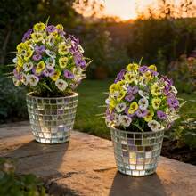 2 cây hoa violet ba màu nhân tạo sống động như thật, có đế, trang trí thường xanh cho vườn, sân, lối vào - Hoa violet tổng hợp không cần bảo dưỡng, chịu được thời tiết, tăng tính thẩm mỹ cho khu vườn, trang trí ngày lễ. Quả cầu tuyết tổng hợp lớn thiết kế vỏ cây sần sùi, có đế cắm đất, trang trí hoa, trang trí đám cưới, trang trí nhà cửa, trang trí ngoài trời, cảnh quan sân vườn, cầu hôn, quà tặng ngày Valentine, tỏ tình, quà tặng cho phụ nữ. - Nhiều màu - Xem 5