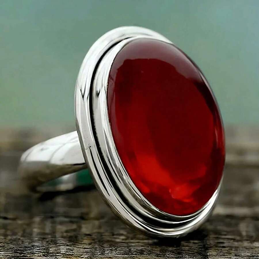 1枚优雅精致的女士个性化戒指，镀银椭圆形镶嵌合成立方氧化锆，奢华闪耀的订婚/结婚戒指，派对及特殊场合的珠宝礼物，鸡尾酒会戒指 - 紅色 - 查看 1