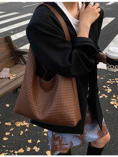 New Fashionable Elegant Woven Women's Vintage Large Capacity Versatile Casual Shoulder Tote Bag