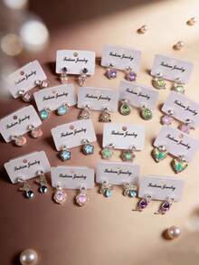 5对/套 精致时尚优雅水钻男女耳环 花朵蝴蝶月亮爱心几何形状 随机款式 浪漫约会情人节礼物 日常佩戴饰品 - 5對水鑽耳釘 - 查看 1